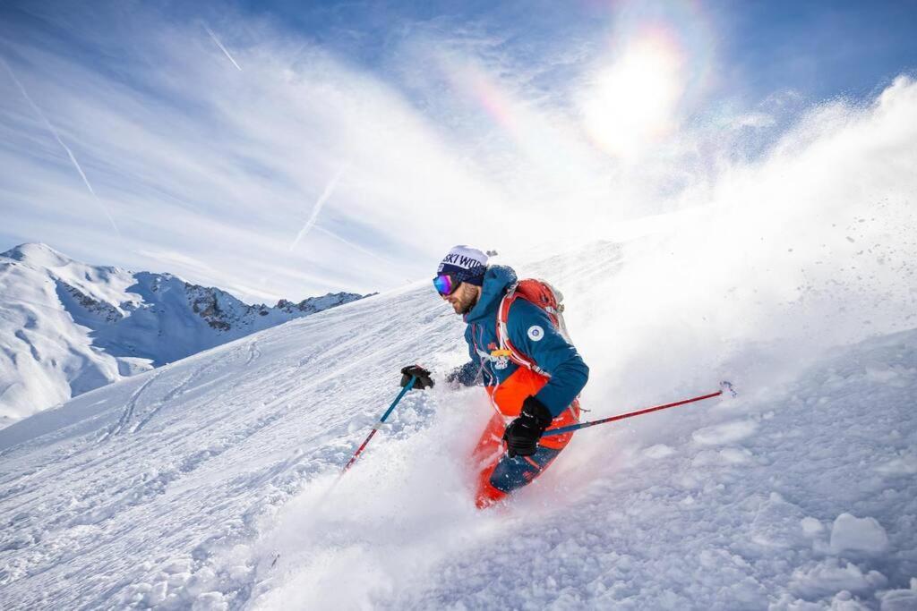 200M Ski Slopes - Chalet Manora - Courchevel La Tania Villa Exteriör bild