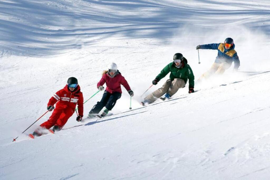 200M Ski Slopes - Chalet Manora - Courchevel La Tania Villa Exteriör bild